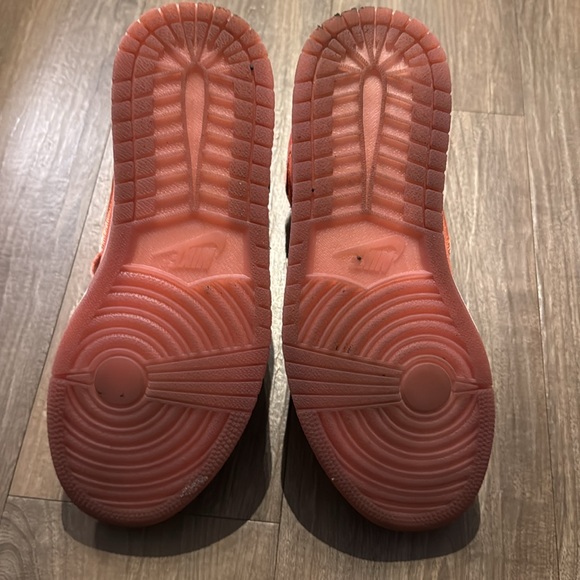 Nike Women's Air Jordans High in Shine and Suede Coral - Picture 3 of 6